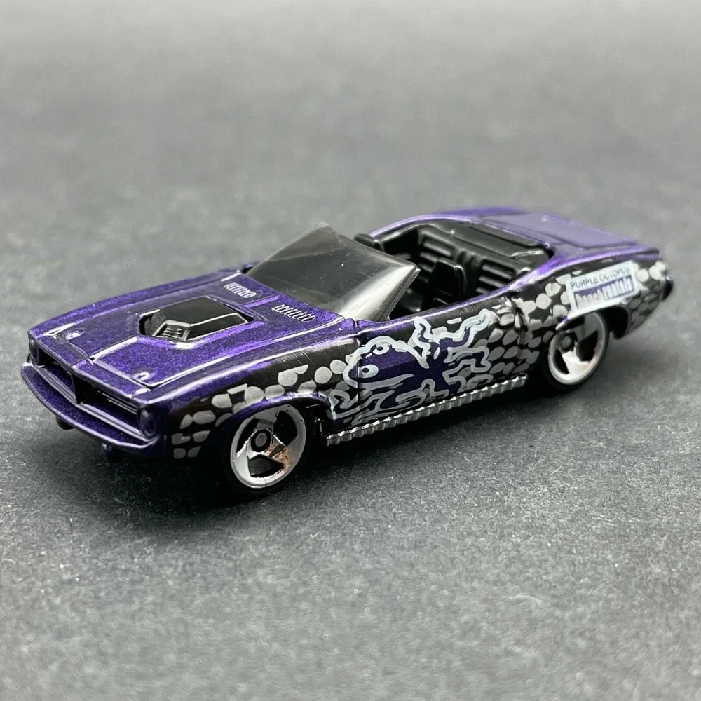 Hot Wheels 1970 '70 Plymouth King Cuda Convertible Car Purple Octopus 1/64 Scale
